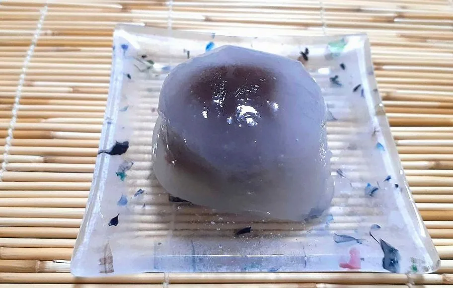 涼を呼ぶ水まんじゅう：日本の夏菓子の歴史を訪ねて